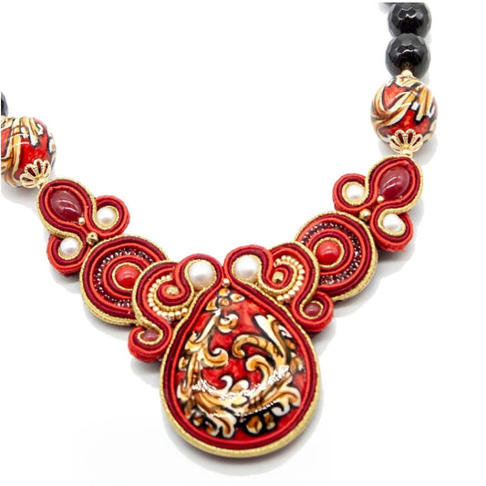 collana in soutache siciliano nera e rossa